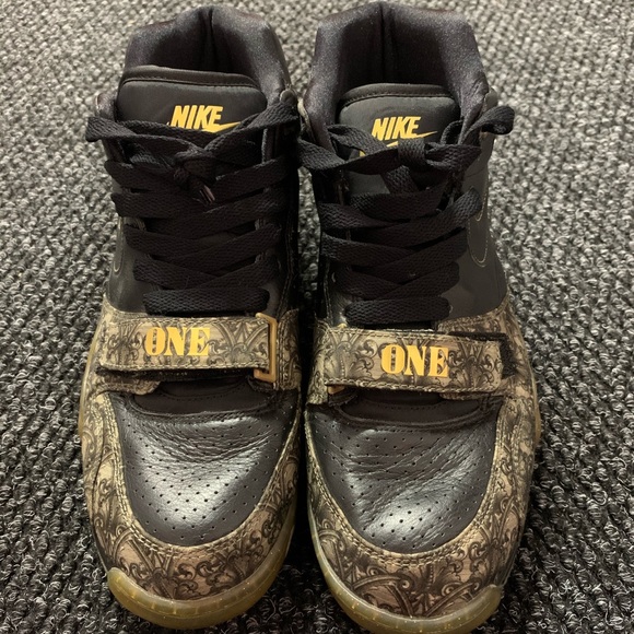 nike air trainer paid in full